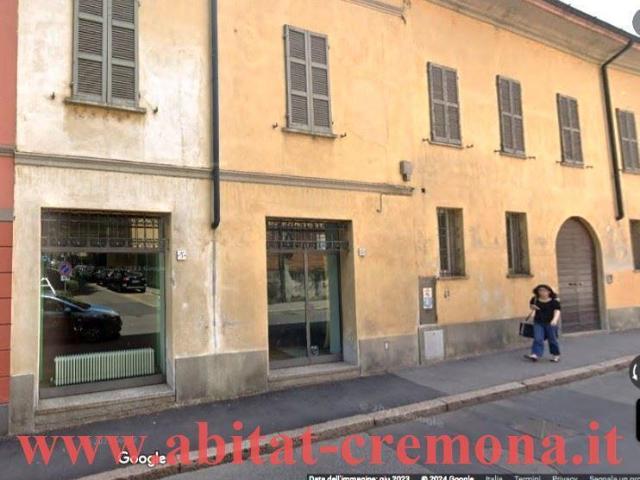 Ufficio in affitto a Cremona