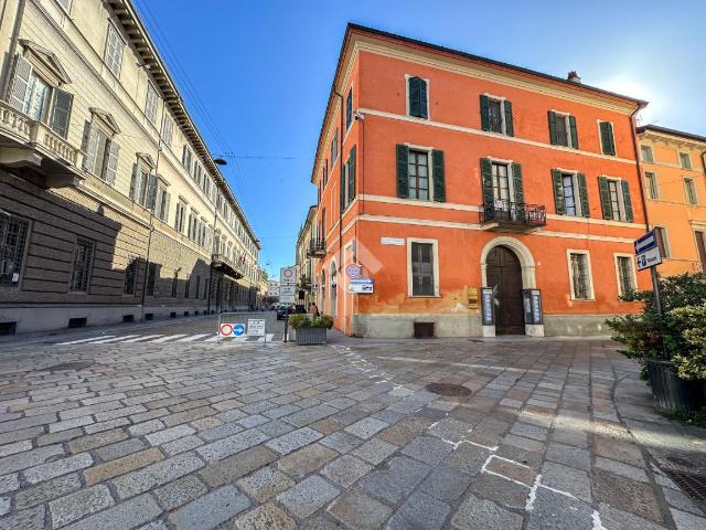 Ufficio in affitto a Cremona