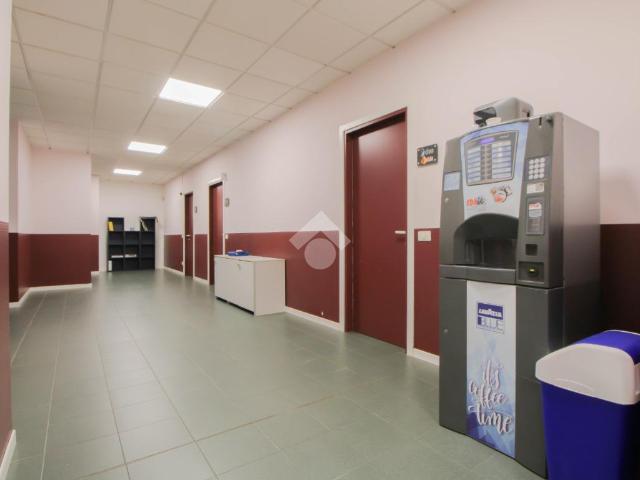 Ufficio in affitto a Curno