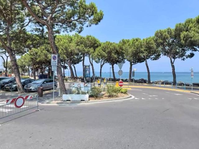 Ufficio in affitto a Desenzano Del Garda
