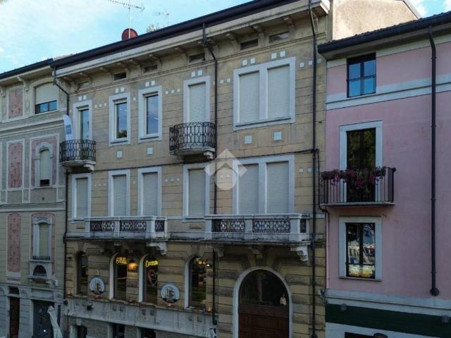Ufficio in affitto a Desenzano Del Garda
