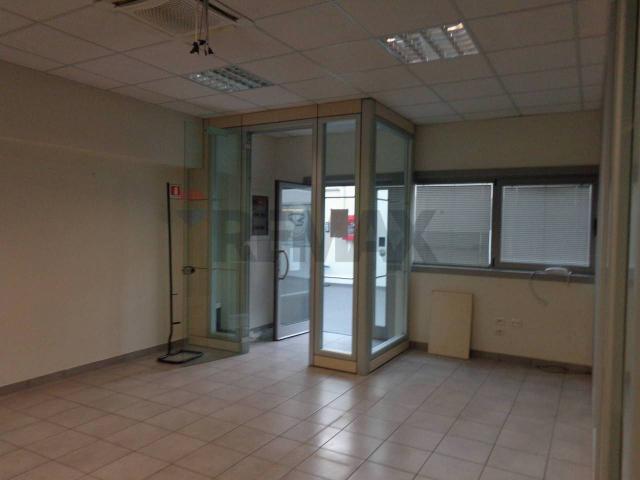 Ufficio in affitto a Falconara Marittima