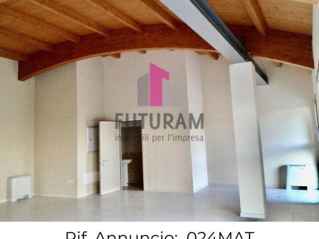 Ufficio in affitto a Fonte