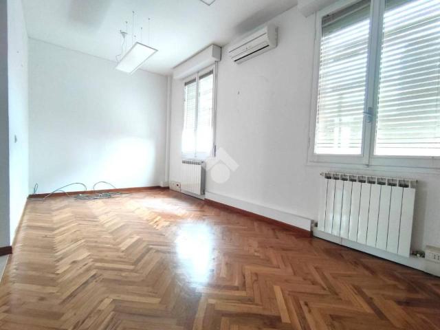 Ufficio in affitto a Forli'
