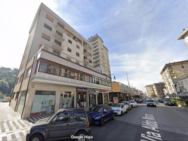 Ufficio in affitto a Frosinone