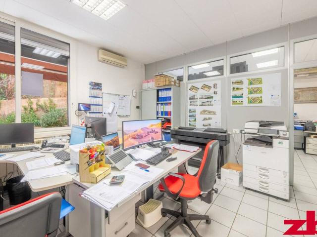 Ufficio in affitto a Genova