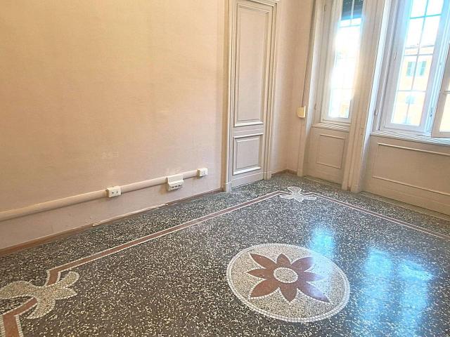 Ufficio in affitto a Genova