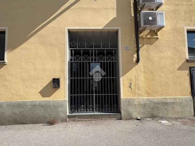 Ufficio in affitto a Isorella