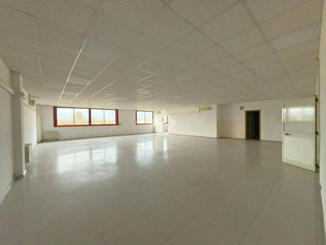 Ufficio in affitto a Ivrea