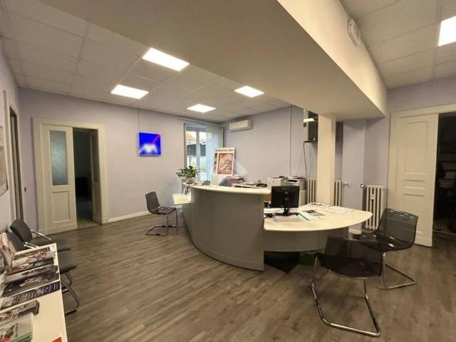 Ufficio in affitto a Ivrea