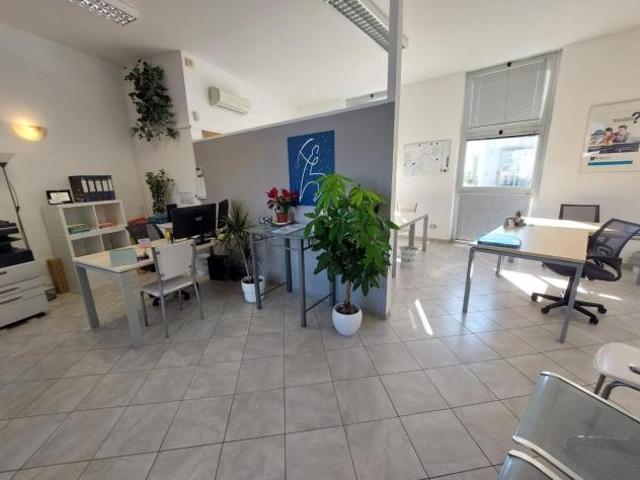 Ufficio in affitto a La Fontina San Giuliano Terme 50 mq Rif: 1261918