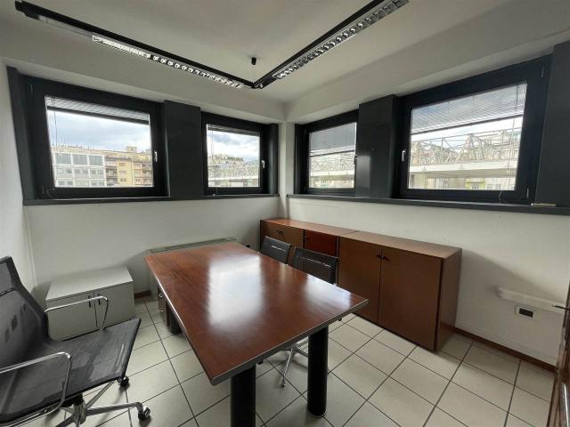 Ufficio in affitto a La Spezia