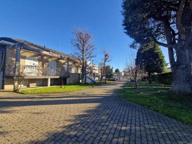 Ufficio in affitto a Lainate