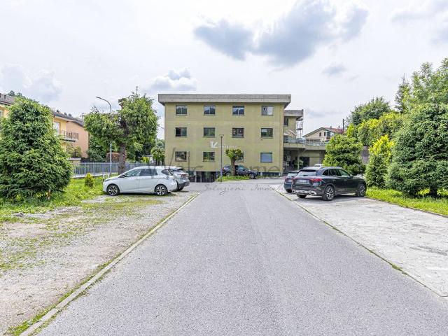Ufficio in affitto a Lipomo