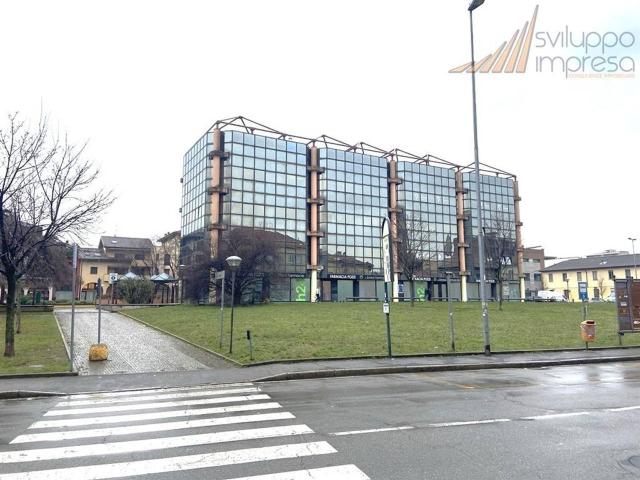 Ufficio in affitto a Lissone