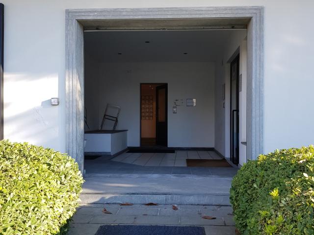 Ufficio in Affitto a Luni