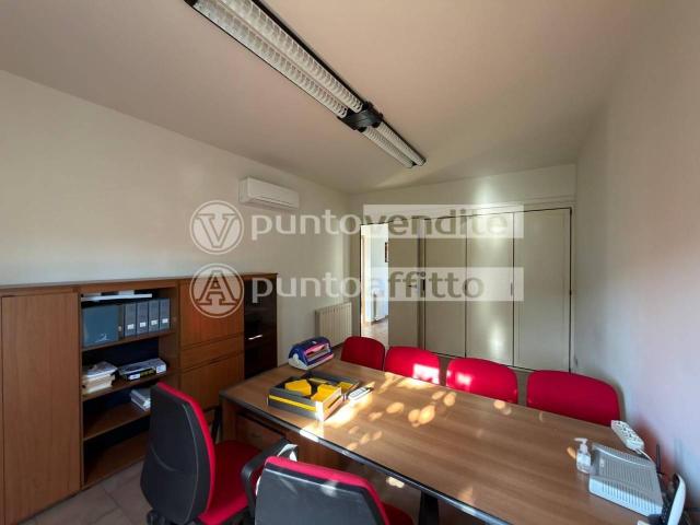 Ufficio in affitto a Lucca