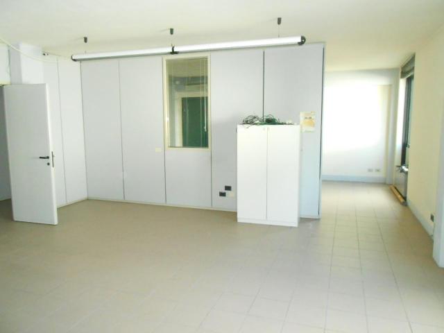 Ufficio in affitto a Lucca