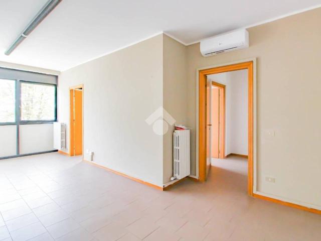 Ufficio in affitto a Melegnano