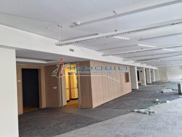 Ufficio in Affitto a Milano