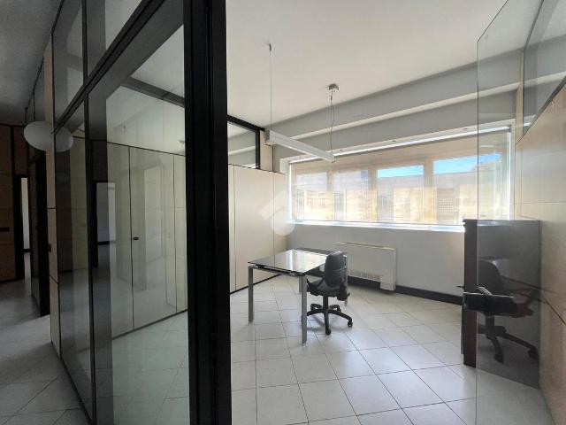 Ufficio in affitto a Milano