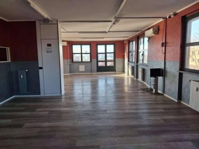 Ufficio in affitto a Moncalieri