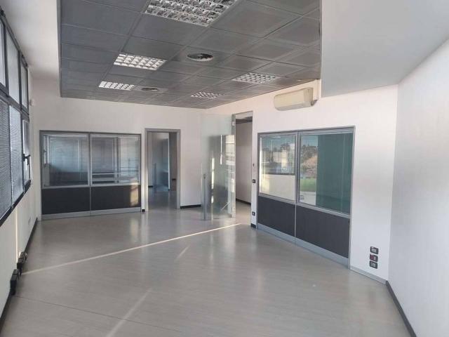 Ufficio in affitto a Modena