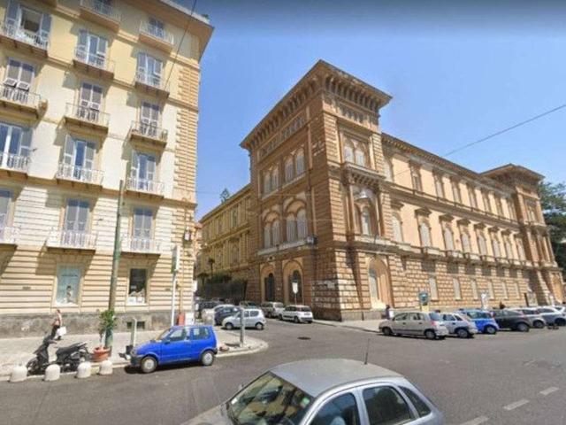 Ufficio in affitto a Napoli