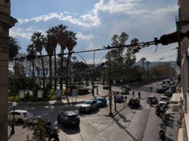 Ufficio in affitto a Napoli