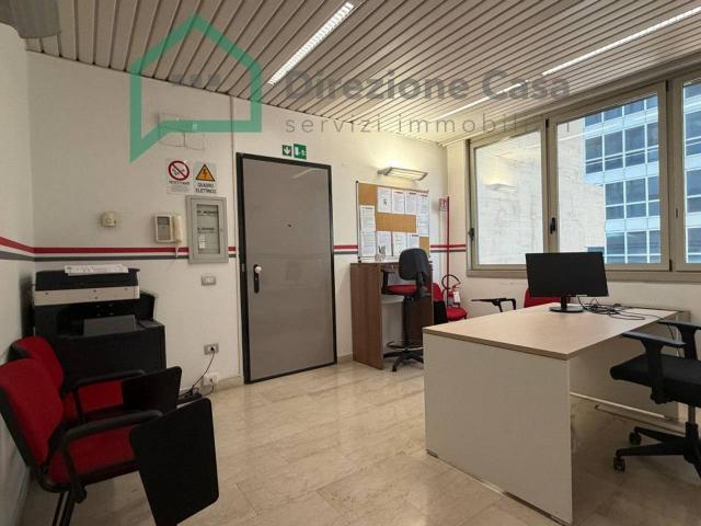 Ufficio in affitto a Napoli
