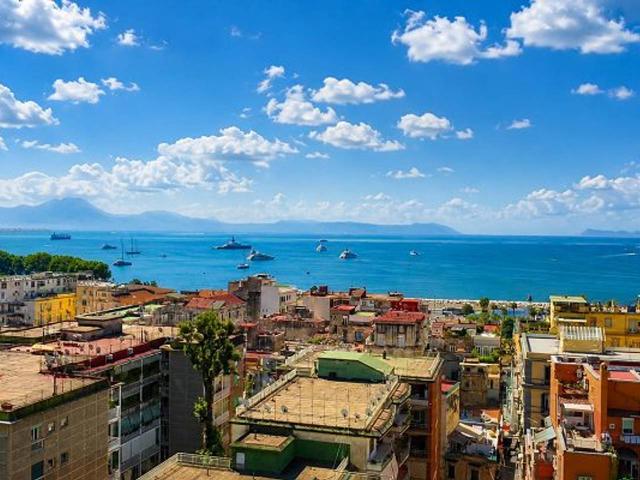 Ufficio in affitto a Napoli