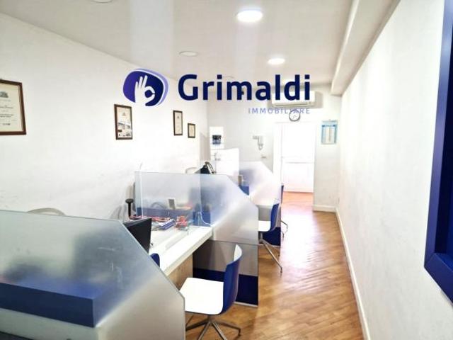 Ufficio in affitto a Napoli