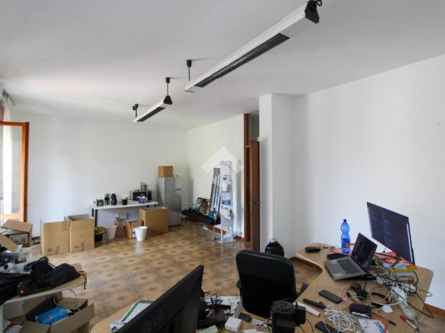 Ufficio in affitto a Osio Sotto