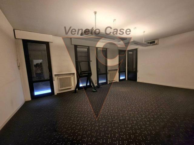 Ufficio in affitto a Padova
