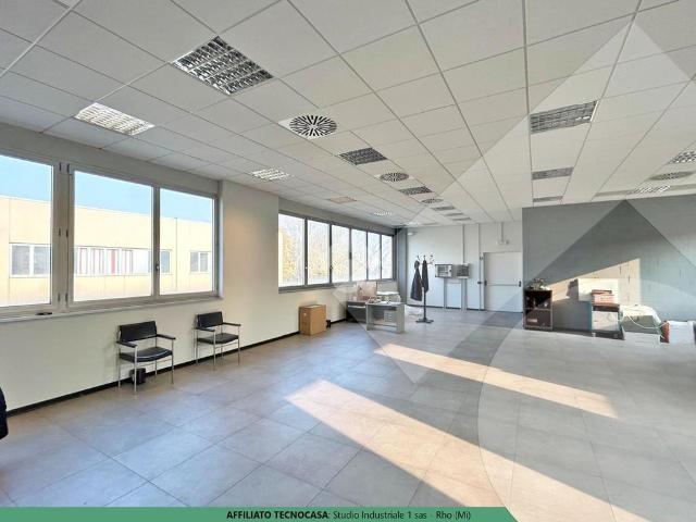 Ufficio in affitto a Pero
