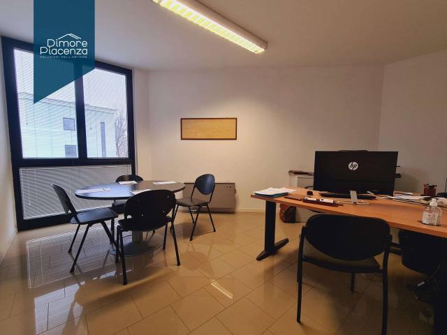 Ufficio in affitto a Piacenza