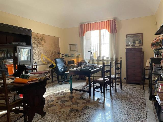 Ufficio in affitto a Pisa
