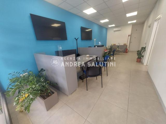 Ufficio in affitto a Pontedera