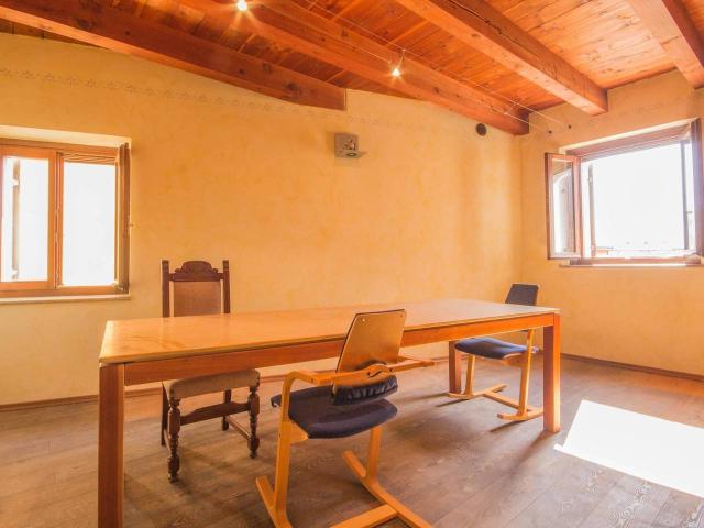 Ufficio in affitto a Povegliano Veronese