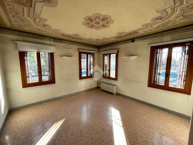 Ufficio in affitto a Rossano Veneto