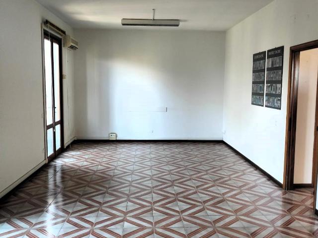 Ufficio in Affitto a Santa Croce sull'Arno