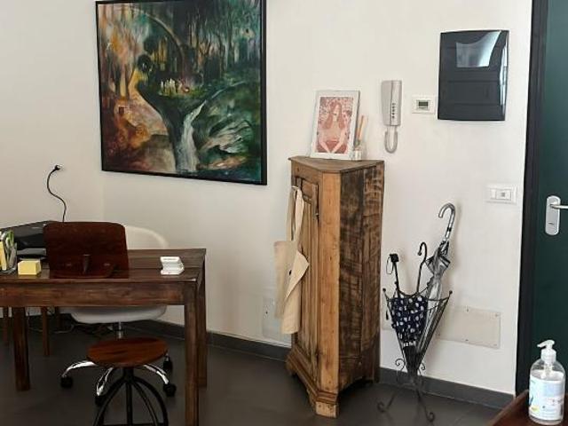 Ufficio in affitto a Sarzana