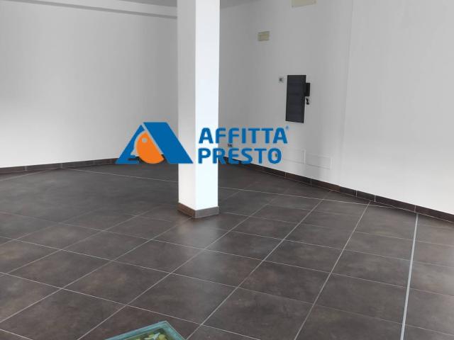 Ufficio in affitto a Savignano sul Rubicone, Cesare