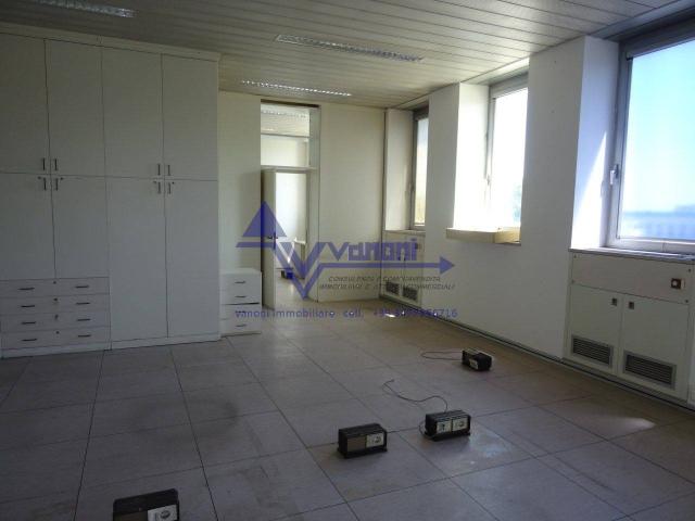 Ufficio in affitto a Seriate