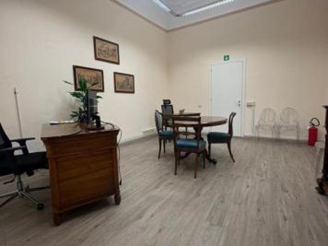 Ufficio in affitto a Siena