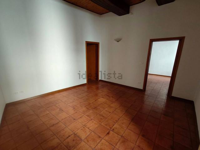 Ufficio in affitto di 105 m²