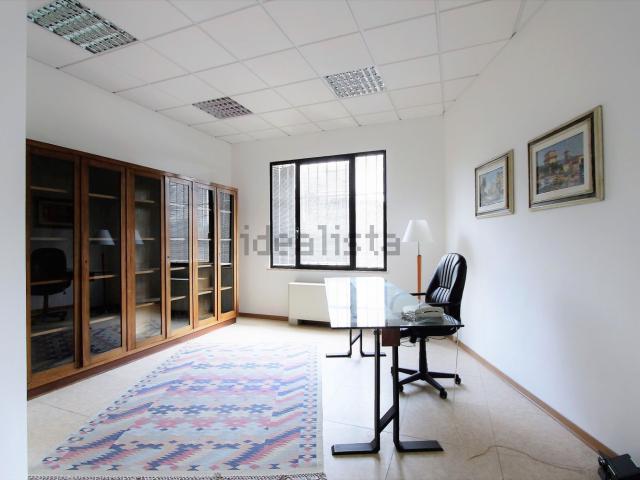 Ufficio in affitto di 106 m² in Via Sangallo