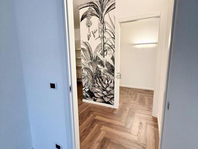 Ufficio in affitto di 100 m²