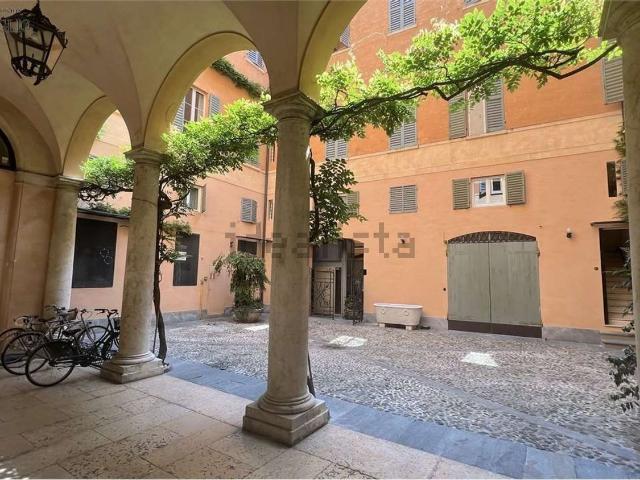 Ufficio in affitto di 100 m²