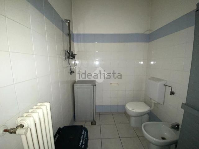 Ufficio in affitto di 100 m² in Via Augusto Tamburini, 26